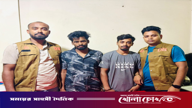 মঠবাড়িয়ায় ২০ পিস ইয়াবাসহ দুই মাদক কারবারি গ্রেপ্তার