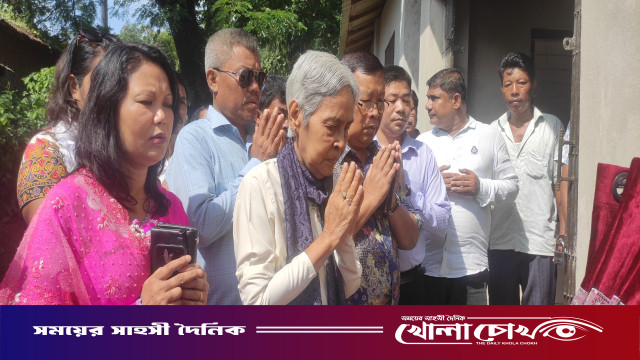 রোয়াংছড়িতে কাঠ ব্যবসায়ী সমিতির কার্যালয় ও কমিউনিটি সেন্টার উদ্বোধন
