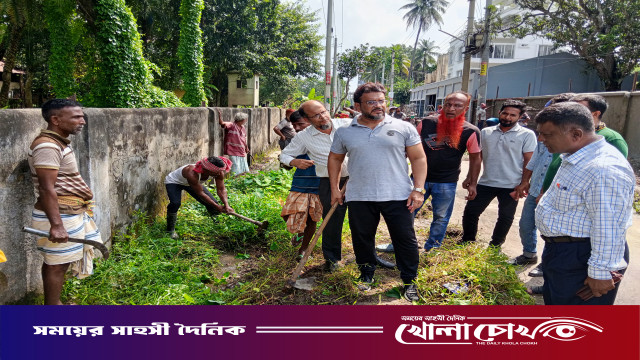 কুষ্টিয়ায় ডেঙ্গু প্রতিরোধে পৌরসভার বিশেষ পরিচ্ছন্নতা ও মশক নিধন অভিযান