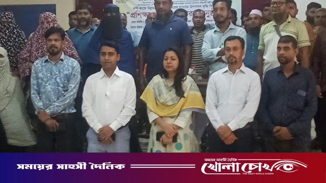ফরিদপুরে প্রত্যাগত অভিবাসীদের কৃষি ও খামার ব্যবস্থাপনা বিষয়ক প্রশিক্ষণের সনদ বিতরণ