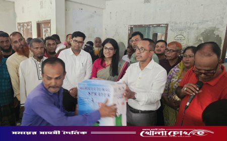 নগরকান্দায় কৃষক, দুস্থ নারী ও প্রতিবন্ধীদের মাঝে স্প্রে মেশিন, সেলাই মেশিন ও হুইলচেয়ার বিতরণ