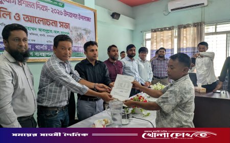 থানচিতে প্রবারণা পূর্ণিমার সরকারি চাল নিয়ে নয়ছয়: সিন্ডিকেটের কবলে বরাদ্দ, বিহারগুলোতে ক্ষোভ