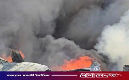 গাজীপুরে গুদামে আগুন, নিয়ন্ত্রণে ফায়ার সার্ভিসের ৫ ইউনিট
