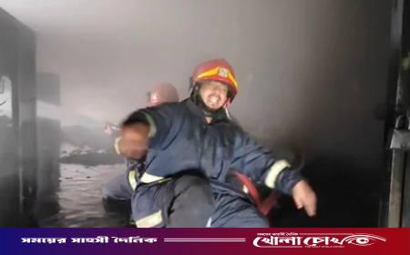 দেড় ঘণ্টার চেষ্টায় কেরানীগঞ্জের প্লাস্টিক কারখানার আগুন নিয়ন্ত্রণে, নিহত ১
