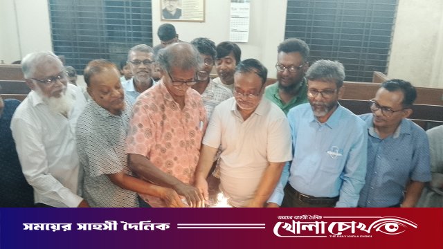 ফরিদপুর প্রেসক্লাবে আনন্দঘন আয়োজনে সভাপতি কবিরুলের জন্মদিন উদযাপন
