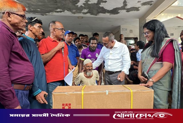 নগরকান্দায় কৃষক, দুস্থ নারী ও প্রতিবন্ধীদের মাঝে কৃষি উপকরণ ও হুইলচেয়ার বিতরণ