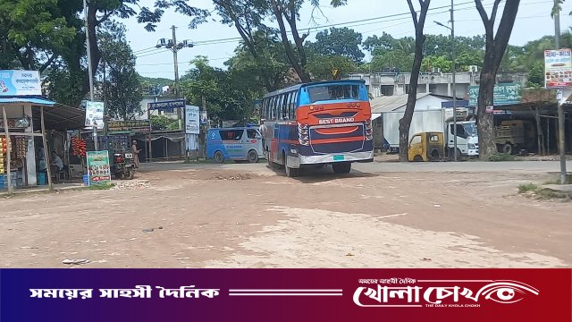 উদ্বোধনের কয়েক মাসেই বেহাল কালকিনি পৌর বাস টার্মিনাল: দুর্ঘটনার শঙ্কা, চরমে যাত্রী দুর্ভোগ