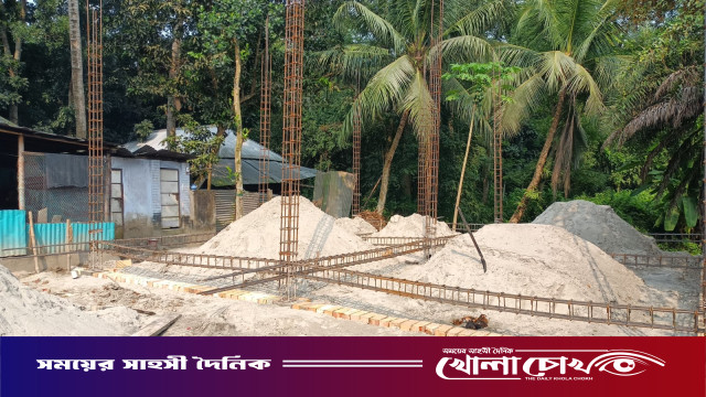আলফাডাঙ্গায় আদালতের নিষেধাজ্ঞা অমান্য করে পাকা স্থাপনা নির্মাণের অভিযোগ