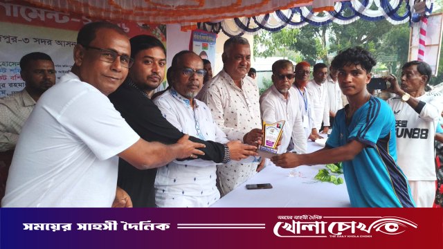 ফরিদপুরে জমকালো আয়োজনে শহীদ জিয়া স্মৃতি গোল্ডকাপ ফুটবলের উদ্বোধন