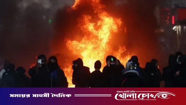 ফ্রান্সে নজিরবিহীন সহিংসতা, গ্রেপ্তার ২৪০০; শান্ত থাকার আহ্বান ম্যাক্রোঁর