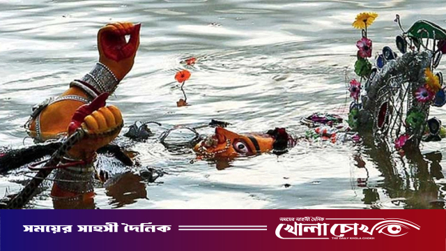 রাজধানীর ৩৩ পয়েন্টে প্রতিমা বিসর্জন, নিরাপত্তায় ১৬ হাজারের বেশি পুলিশ