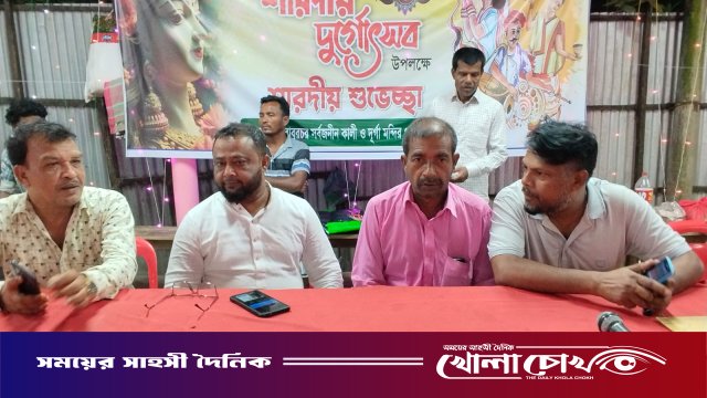 ঢেউখালীতে দুর্গাপূজা মণ্ডপ পরিদর্শন করলেন চেয়ারম্যান প্রার্থী শাখাওয়াত হোসেন খান