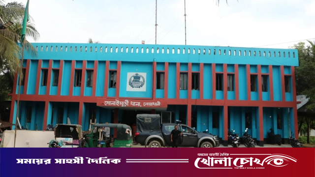 হেলমেট পরে এসে চায়ের দোকানে বসা বৃদ্ধকে গুলি