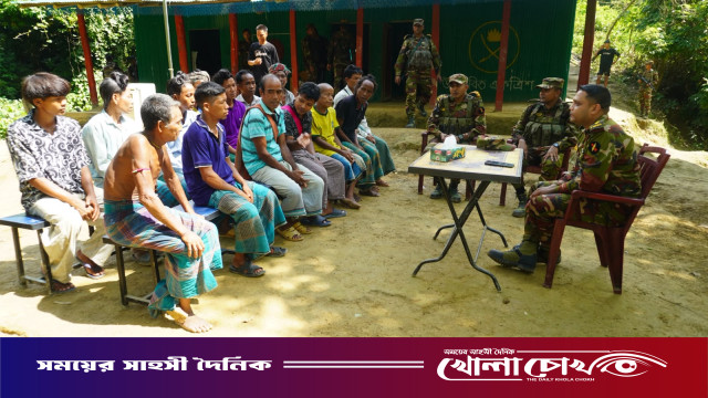 আলীকদমে দুর্গম পাহাড়ভাঙ্গায় পাহাড়ি জনগোষ্ঠীর জীবনমান উন্নয়নে সেনা জোন কমান্ডারের মতবিনিময়
