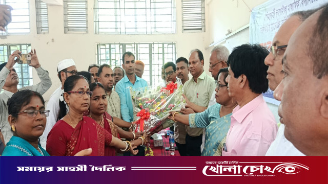 আগৈলঝাড়ায় বারপাইকা মাধ্যমিক বিদ্যালয়ের নবনির্বাচিত ম্যানেজিং কমিটির সংবর্ধনা অনুষ্ঠিত